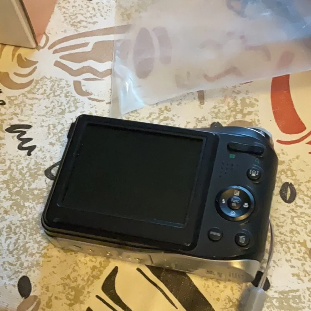 A950 Black Digital Camera good for kids small
